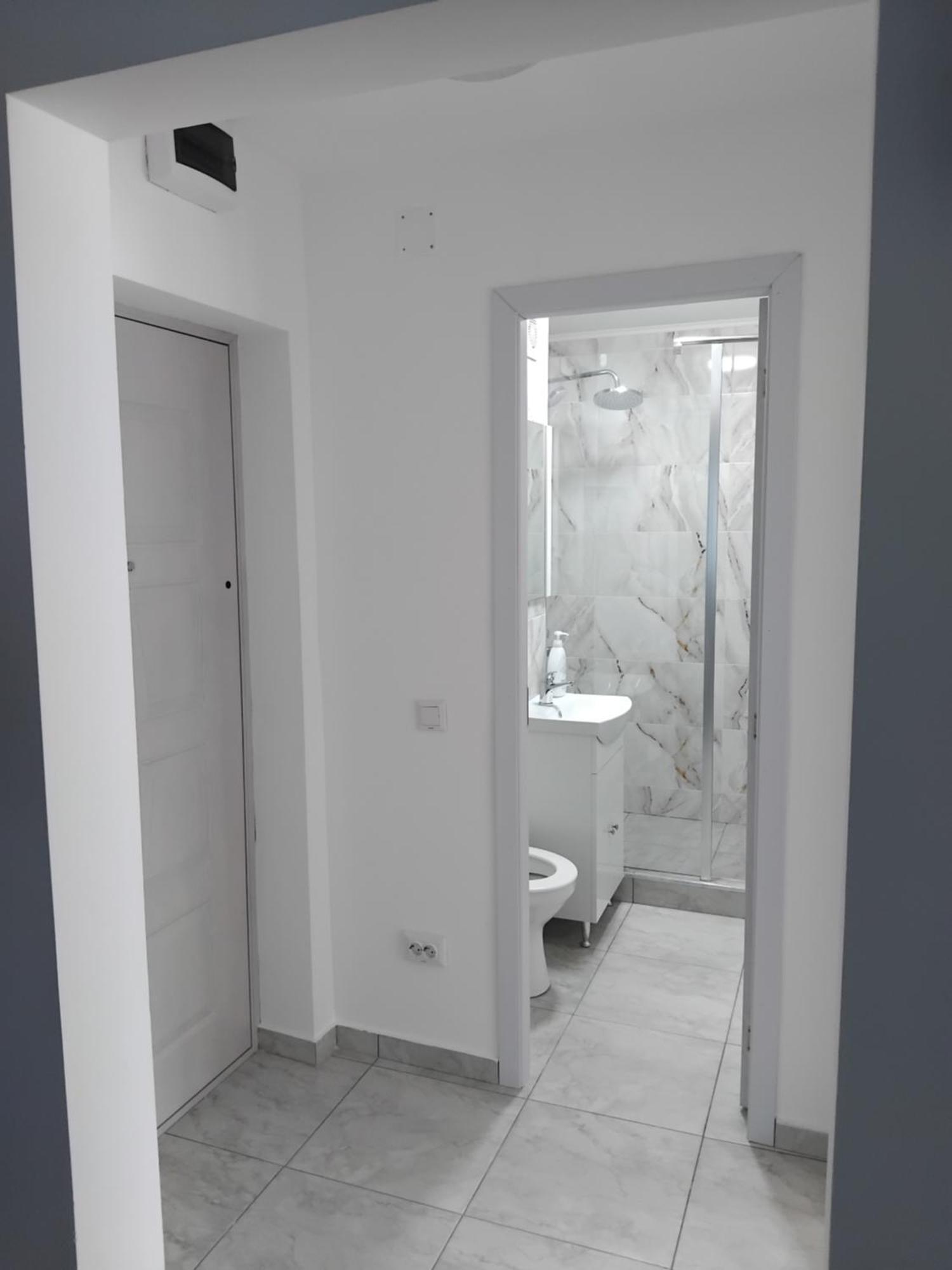 Apartament Rusu ネホイウ エクステリア 写真